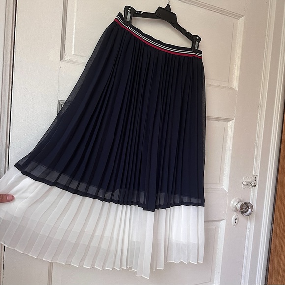 Tommy Hilfiger Women’s Skirt XS Micro Pleated A-Line Knee Length Preppy Classic - Picture 8 of 15